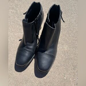 Chic Black Leather Clarks ankle boots